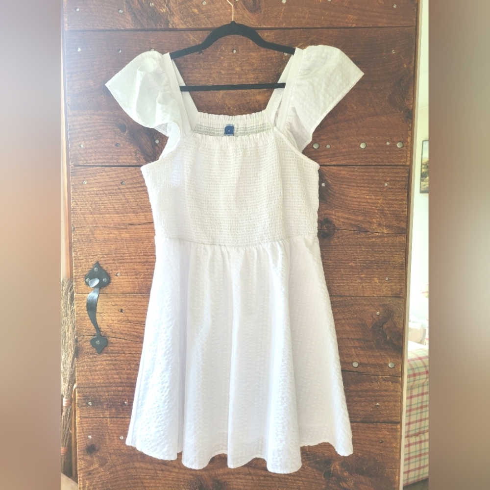 White, flutter-sleeve, Old Navy Summer Dress, Size Medium